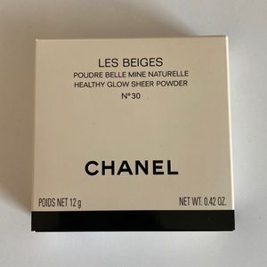 Chanel Les Beiges Healthy Glow Sheer Powder N•30